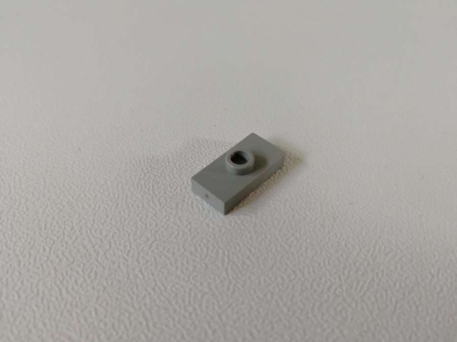 Lego - tile - slät - med fäste - 1x2 - part 3794 - ljusgrå (old light gray)