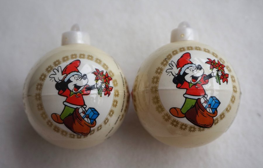 Vintage 2 st julgranskulor med Disneymotiv