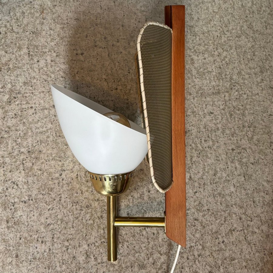 Retro vägglampa Swedish modern design mässing opalglas ek lampa