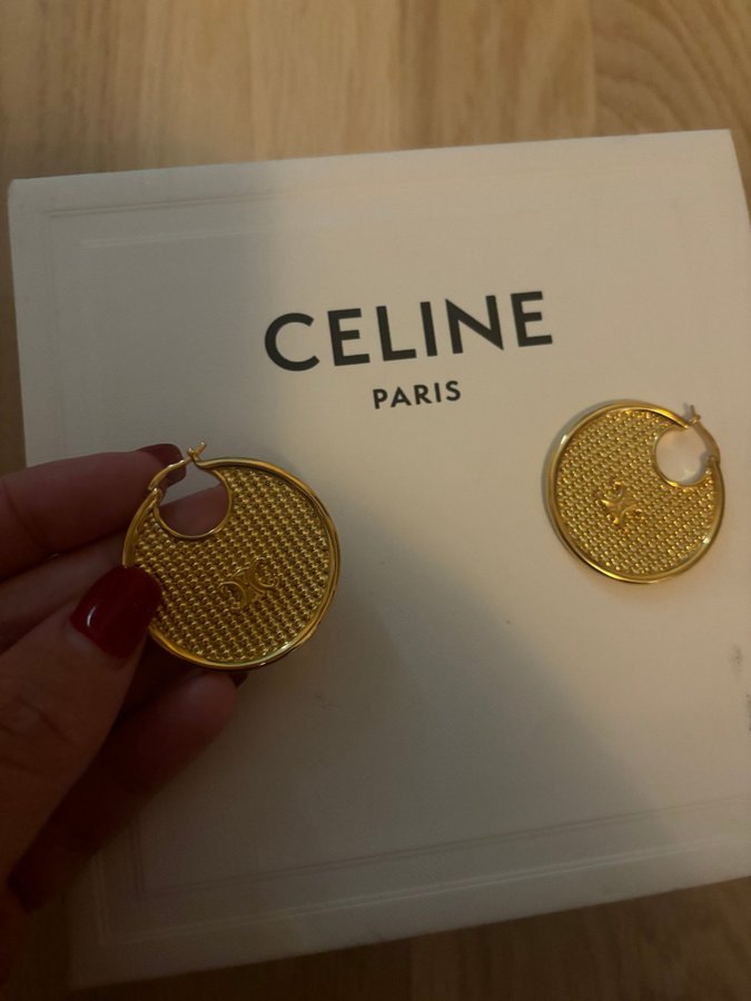 Celine Paris Hoop Earrings triomphe örhängen