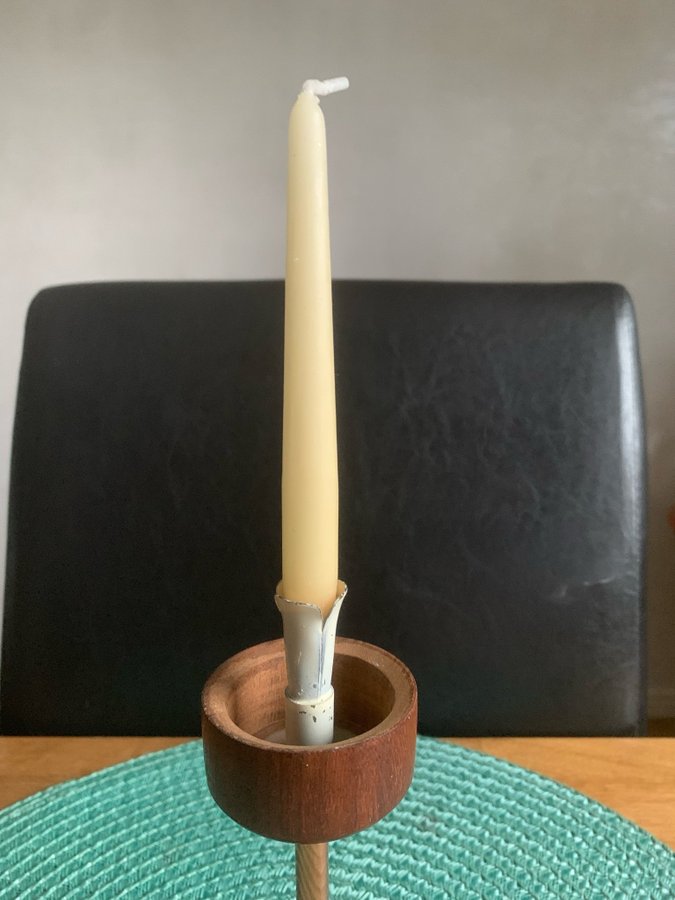 Retro ljuslykta i teak , koppar med rött glas 50/60 tal