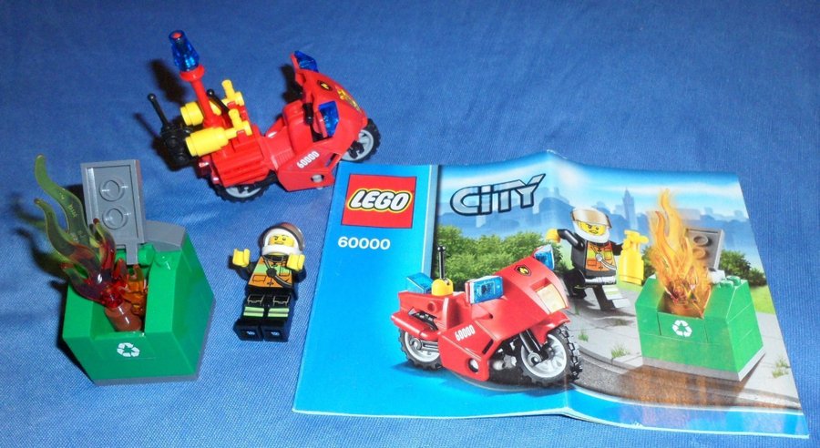 LEGO : City / Fire Motorcycle Set 60000 #1