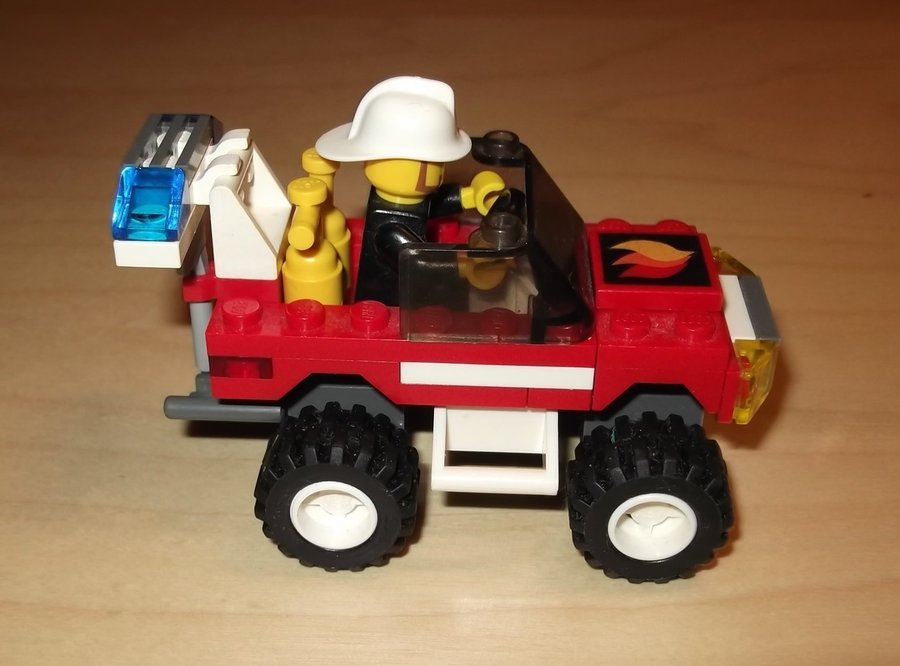 LEGO : Brandbil / Fire Car Set 7241