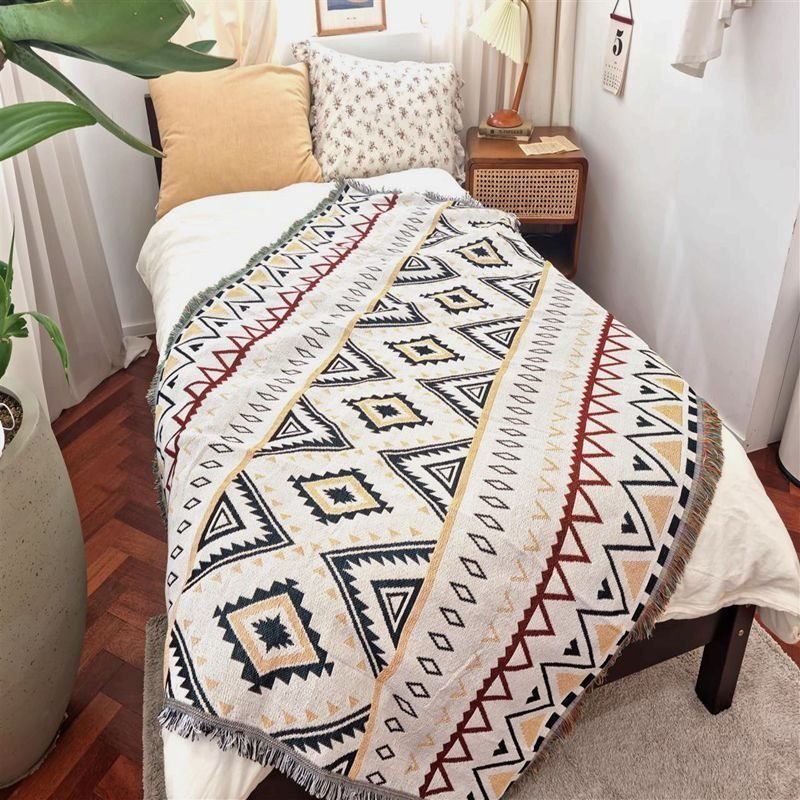 Ins Geometry Sofa Thread Blanket Bedroom Carpet Camping Shawl tapestry,130*180cm