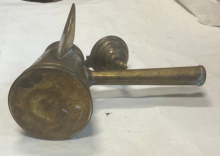 Gammal arabisk Israel tekanna vattenkokare med lock i mässing ca 1900-1940-tal