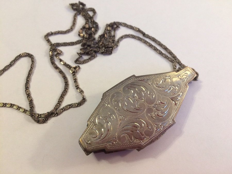 antik halsband i silver med markasiter lornjett