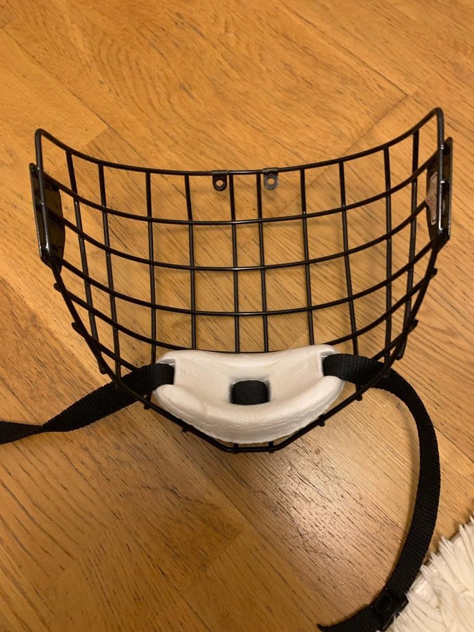 Bauer FM 3000L Galler Hockey Cage Face Protector Shield Made in Canada