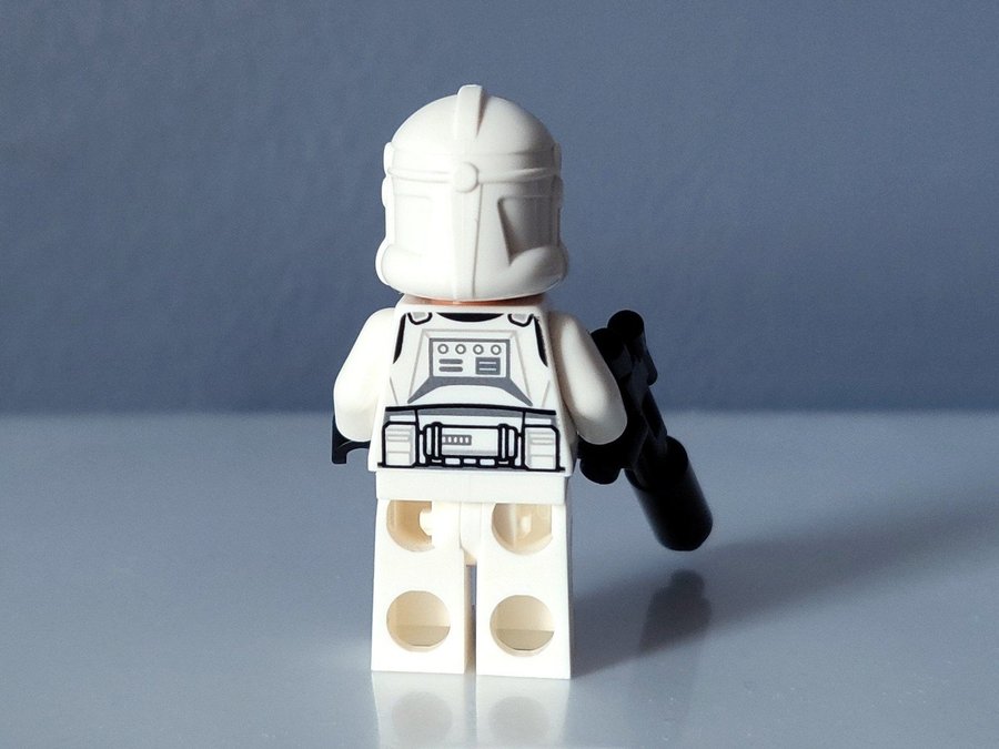 Lego Star Wars 332nd Clone Trooper minifig 2023 version