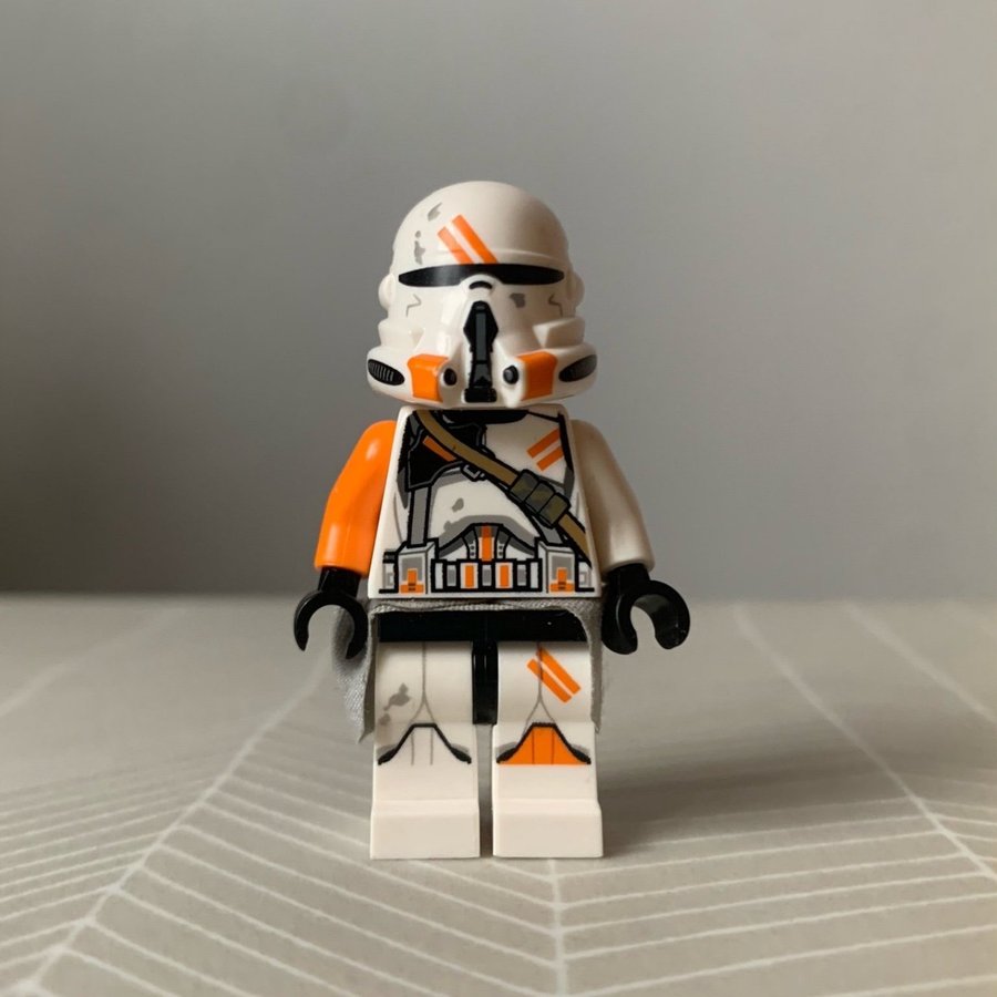 Lego star wars 212th airborne clone trooper