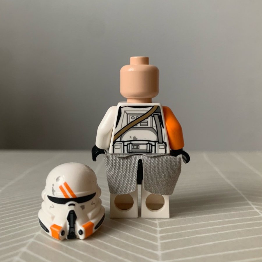 Lego star wars 212th airborne clone trooper