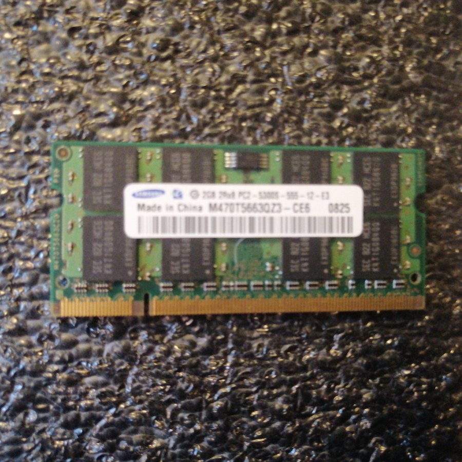 Samsung 2GB DDR2 pc2 5300s so-dimm bärbara