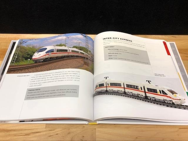 LEGO bok på engelska "The LEGO Trains Book" - från 2017 oanvänd!