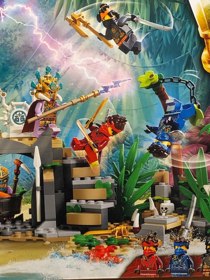 LEGO Ninjago 71747 "Väktarnas by" -från 2021 oöppnad / förseglad!