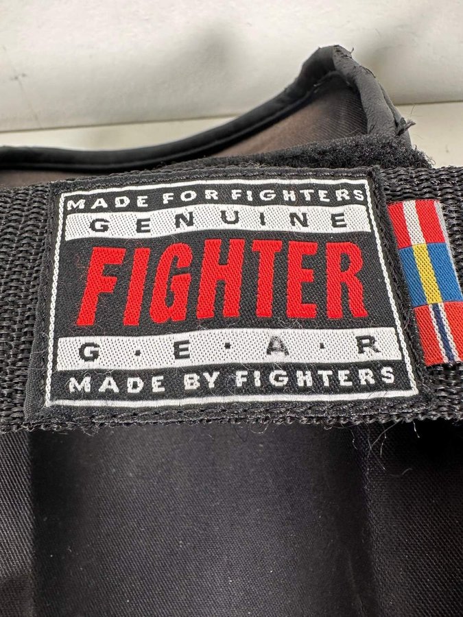 Genuine Fighter Gear benskydd THAIBENSKYDD Storlek S vristskydd