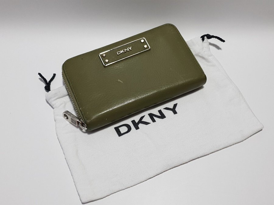 DKNY damplånbok i läder