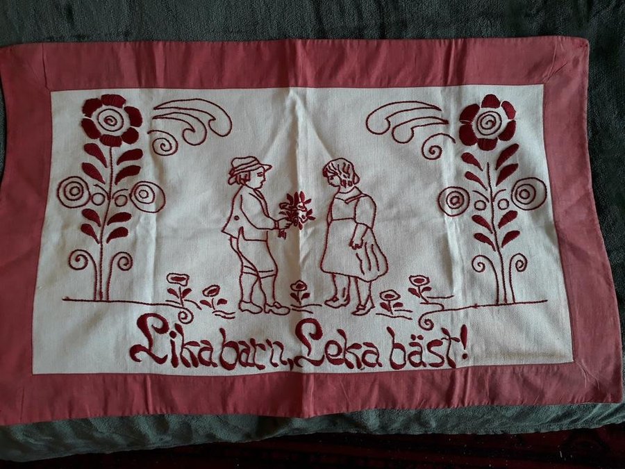 bonad JUGEND handbroderad 43 x 71 cm !