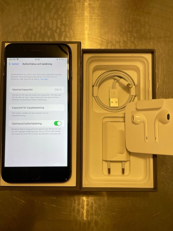 iPhone 8 Plus komplett -256GB svart