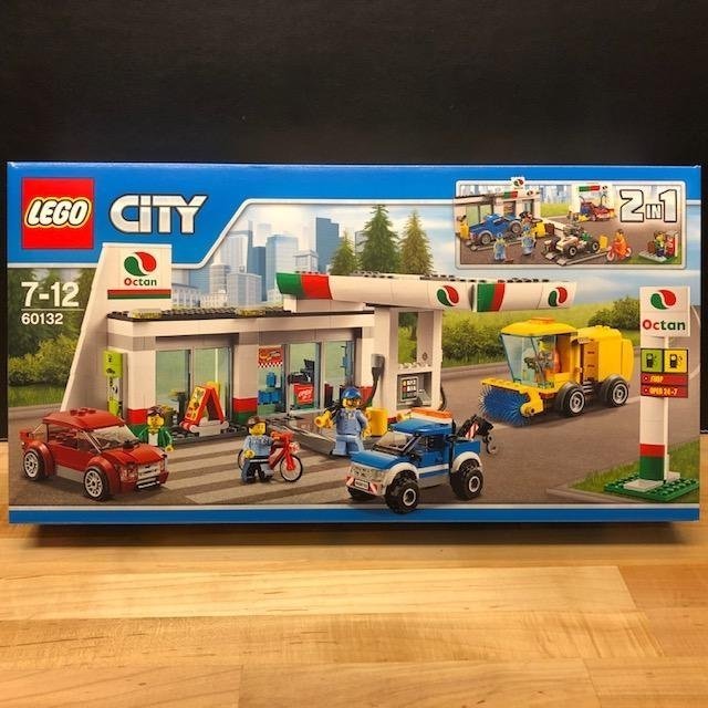 LEGO 60132 City "Service Station" - från 2016 oöppnad / förseglad!