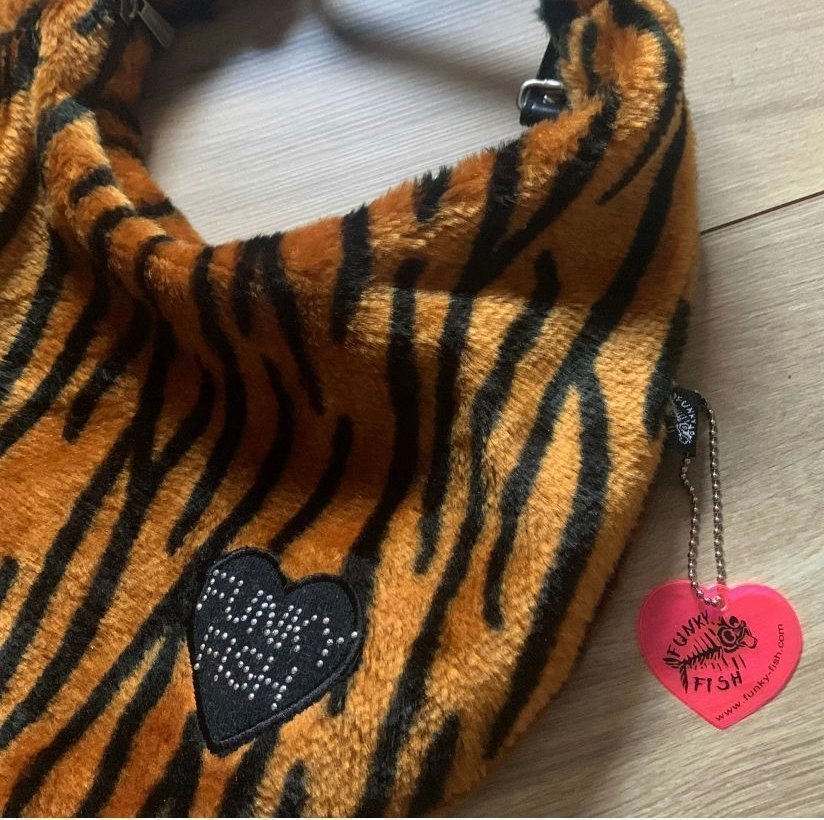 Läcker ovanlig väska orange svart punk leopard tiger handväska hentai kawaii