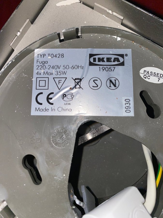 Taklampa spotlight Ikea Fuga T0428