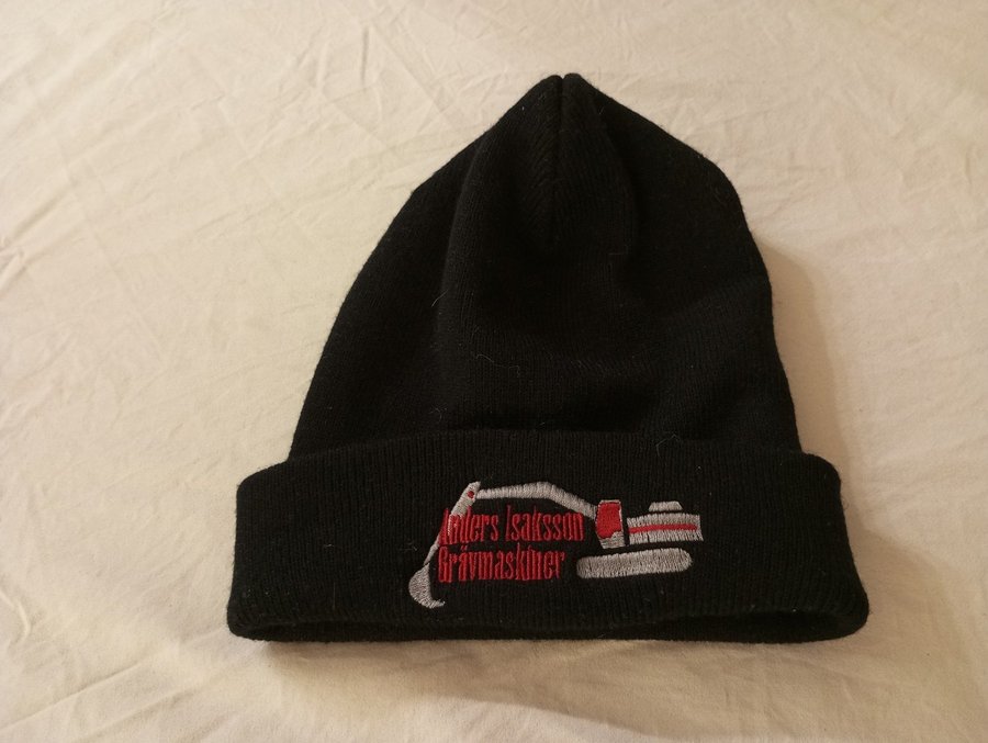 Vinter mössa Anders Isaksson Grävmaskiner Game svart excavator beanie hat