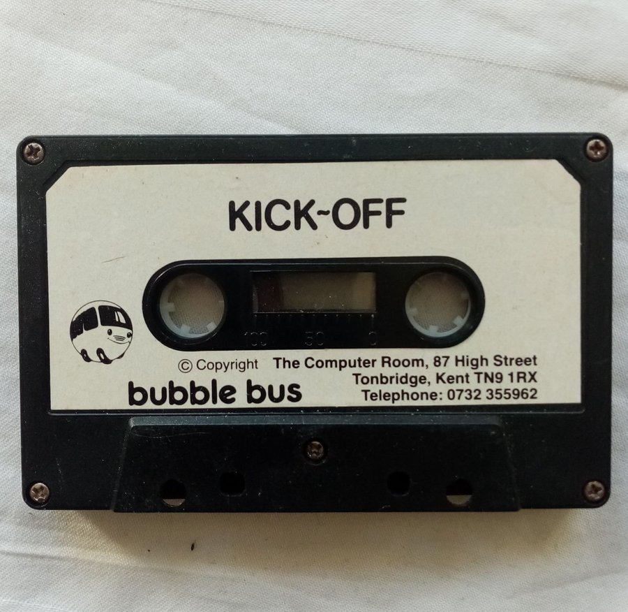 Kick-Off (Bubble Bus - The Computer Room) - Lös Tape - Commodore 64/C64 Spel