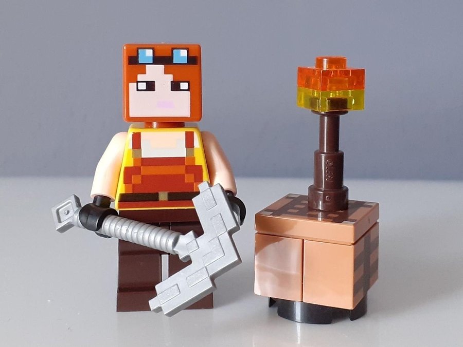 Lego Minecraft figur Blacksmith Smed Tjej minifigur gubbe m tillbehör Legogubbe