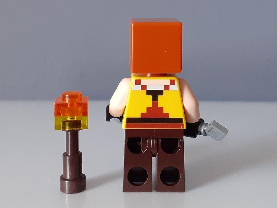 Lego Minecraft figur Blacksmith Smed Tjej minifigur gubbe m tillbehör Legogubbe