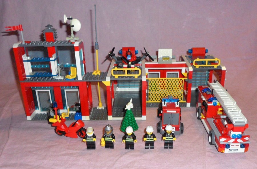 LEGO : Fire Station Set 7208