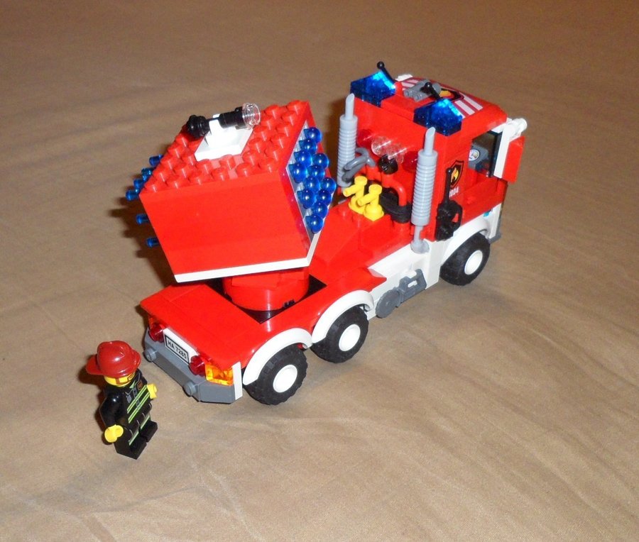 LEGO: Brandbil MLRS (Town / City)