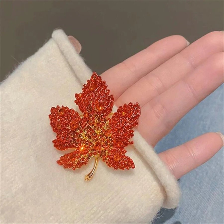 Elegant brosch röd lönnblad smycken höstlöv brooch maple trendiga smycken