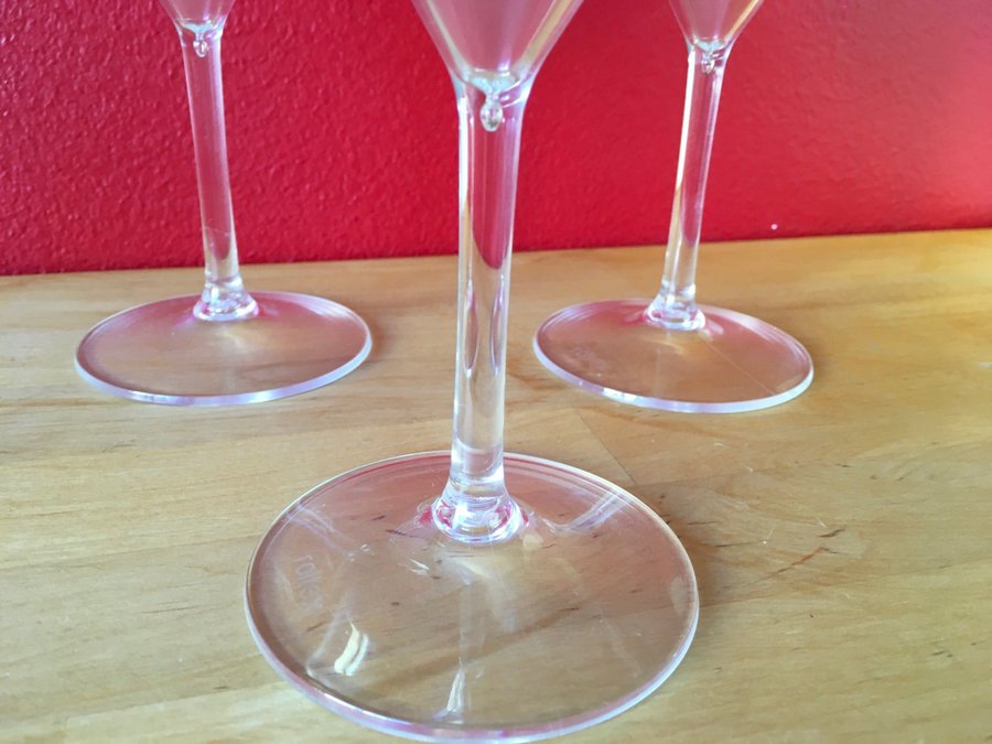 Sex stycken cocktailglas i plast märkta ”rotex” Belgium