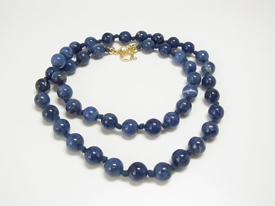 Kungsblått lapis lazuli halsband