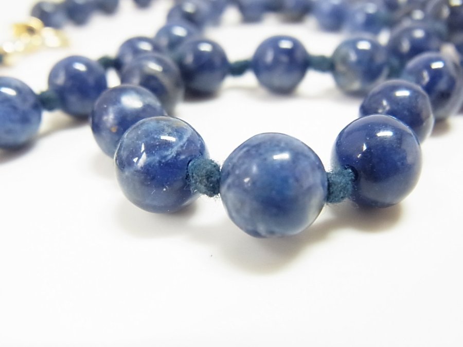 Kungsblått lapis lazuli halsband