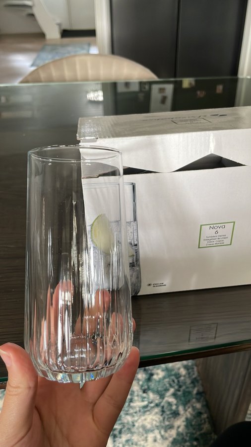 6 nya avlånga glas med detalj i botten