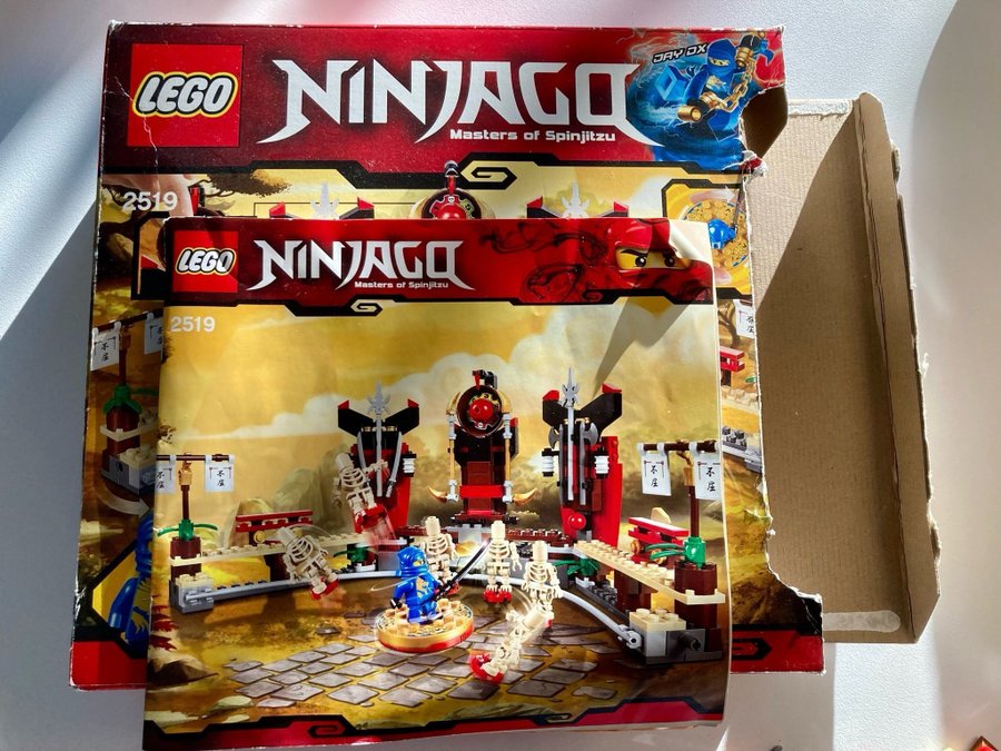 Lego Ninjago 2519 Masters of Spinjitzu