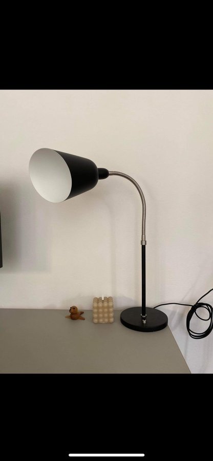 Arne Jacobsen Bellevue AJ8 bordlampe aldrig brugt