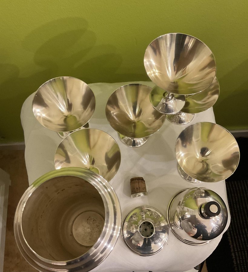 Art Deco Nysilverset - Shaker samt cocktailglas