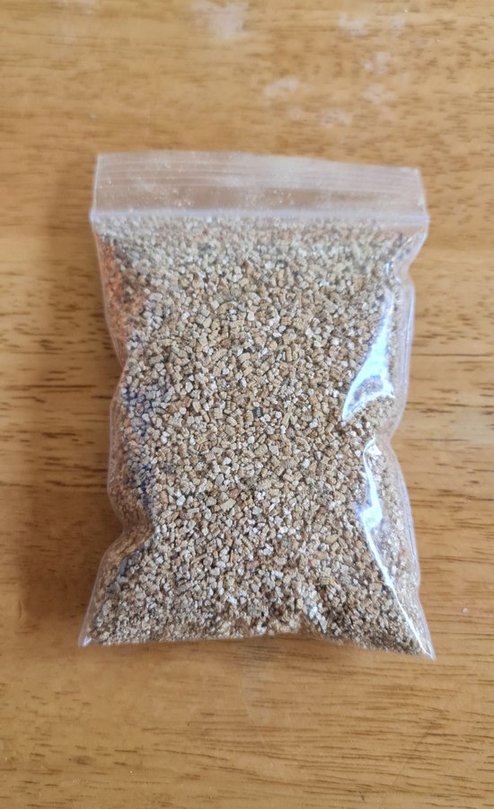 Vermiculite jordförbättrare 9dl ca 90g