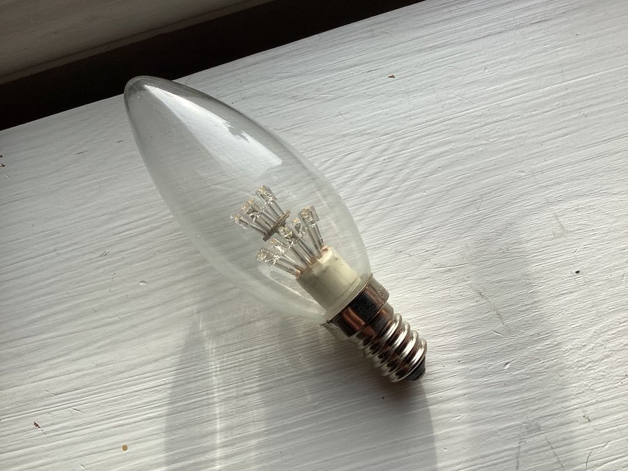 LED-lampa Kronljus E14 07 W