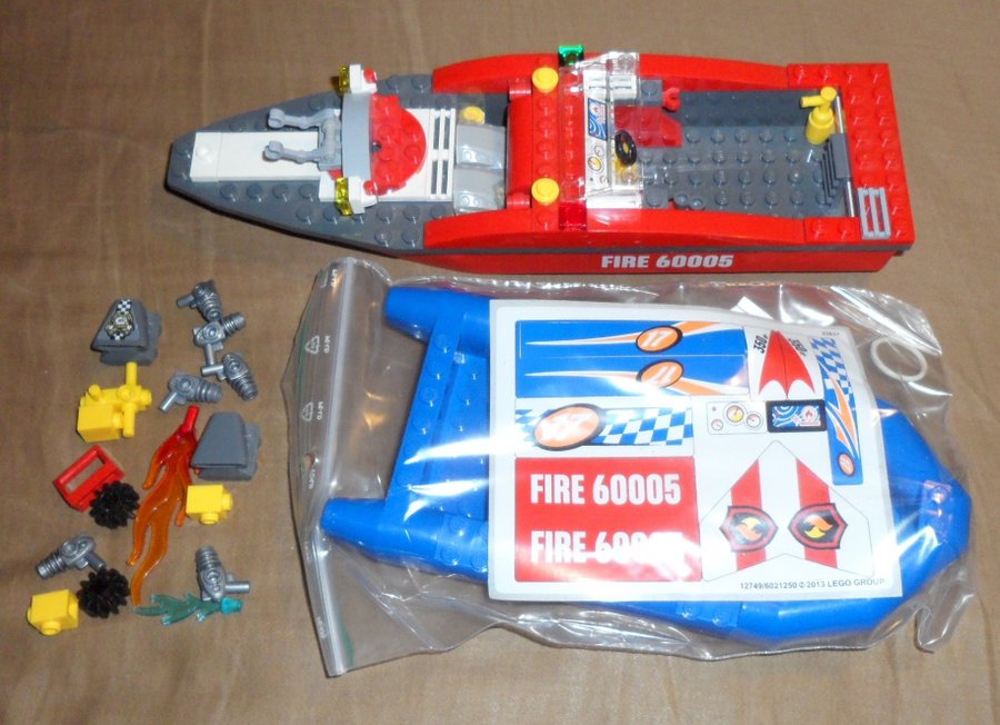 LEGO : City / Fire Boat Set 60005