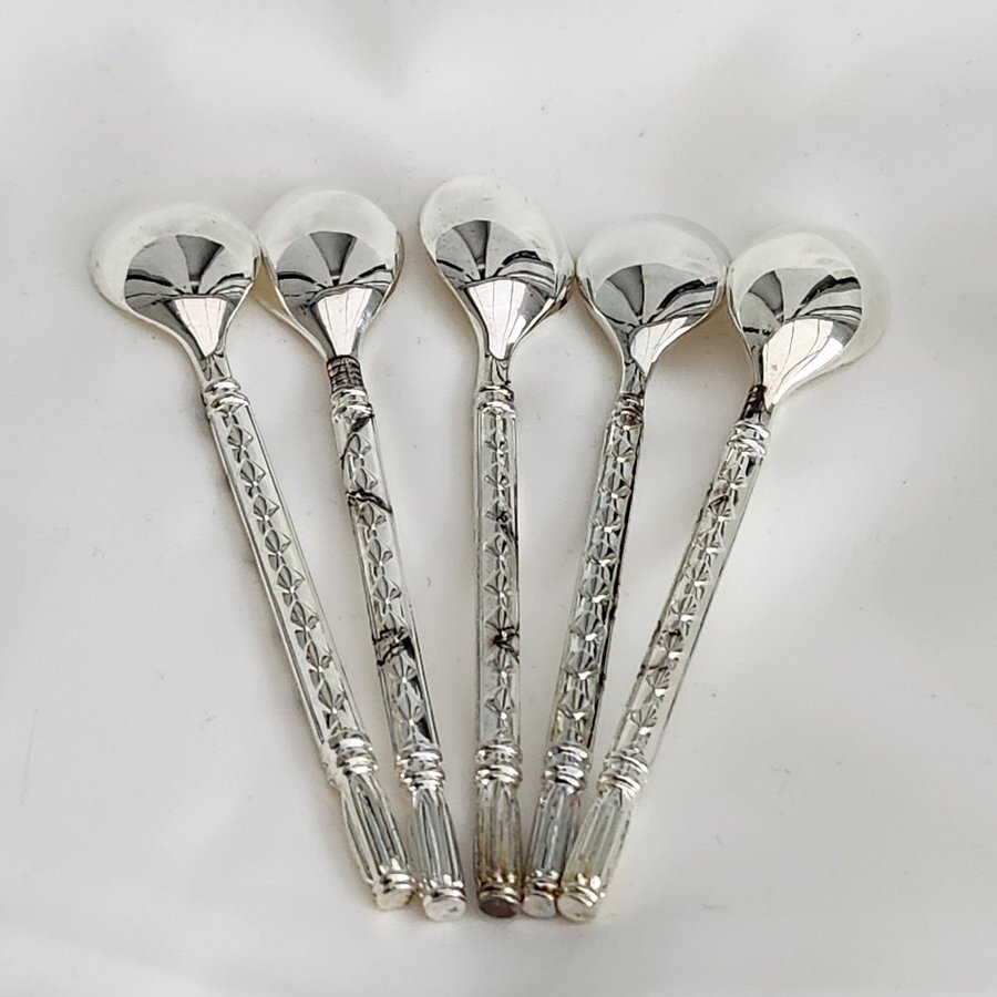 4 Vintage Coffee Spoons