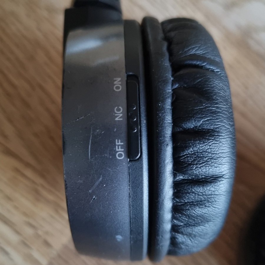 Sony MDR-ZX550BN Bluetooth hörlurar med NFC