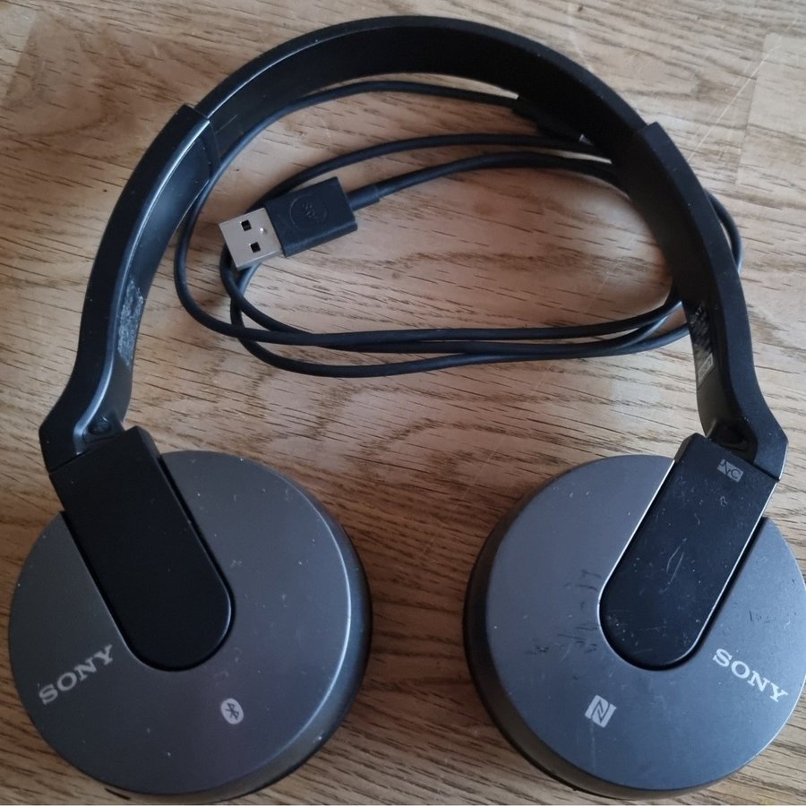 Sony MDR-ZX550BN Bluetooth hörlurar med NFC