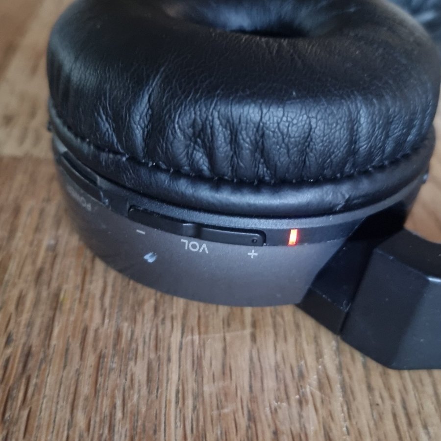 Sony MDR-ZX550BN Bluetooth hörlurar med NFC