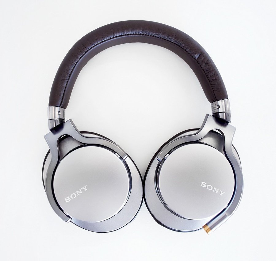 Hörlurar Sony MDR-1A (Annons2)