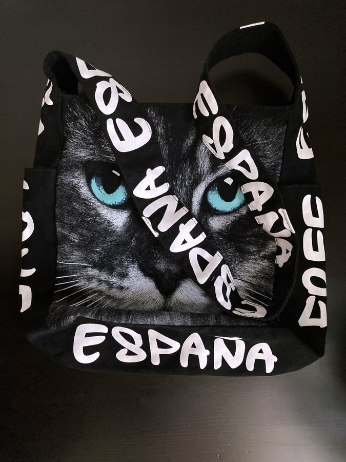 Svart axelremsväska katt turkos blå cross body canvas y2k messenger spanien