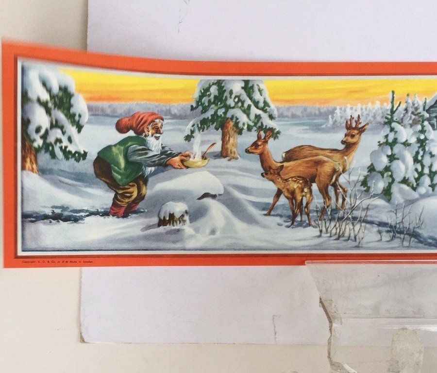 EO 5756 Erik Forsman: Tomtar möter skogsdjuren Pappersbonad år 1957 20x88cm