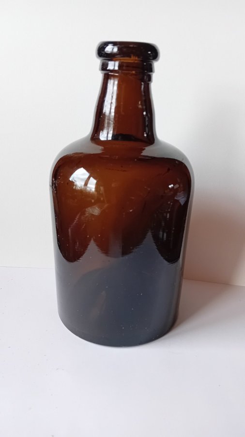 retro Vintage äldre butelj brun flaska vas inbuktad botten höjd 15 cm 7½ cm D