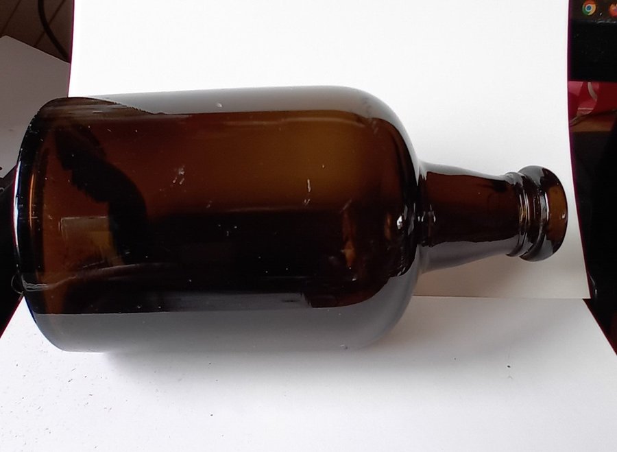 retro Vintage äldre butelj brun flaska vas inbuktad botten höjd 15 cm 7½ cm D